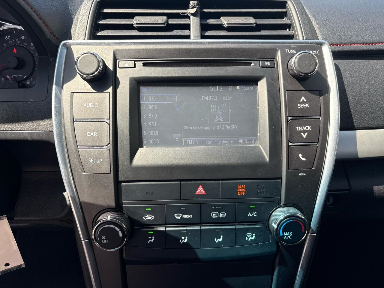 Toyota Camry SE 2016