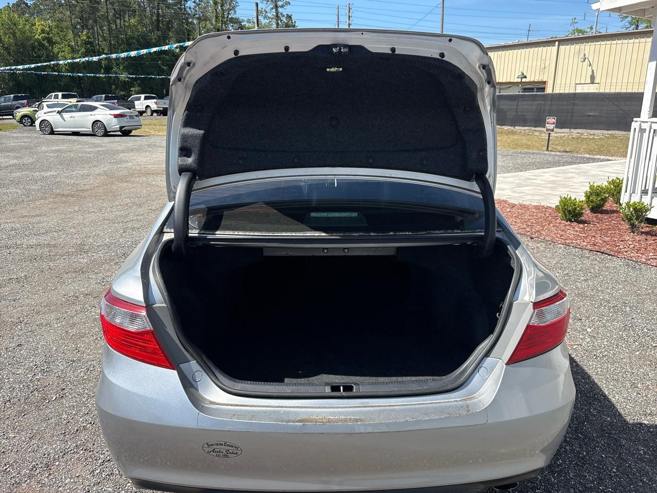 Toyota Camry SE 2016