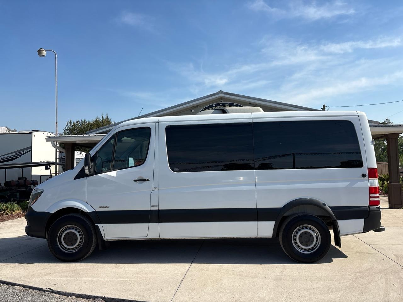 Mercedes-Benz Sprinter 2500 Passenger Van 144-in. WB 2016