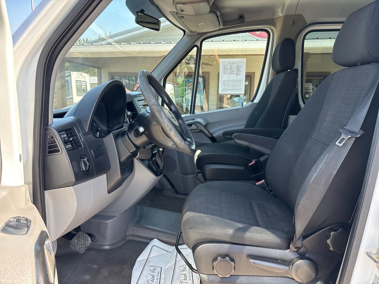 Mercedes-Benz Sprinter 2500 Passenger Van 144-in. WB 2016