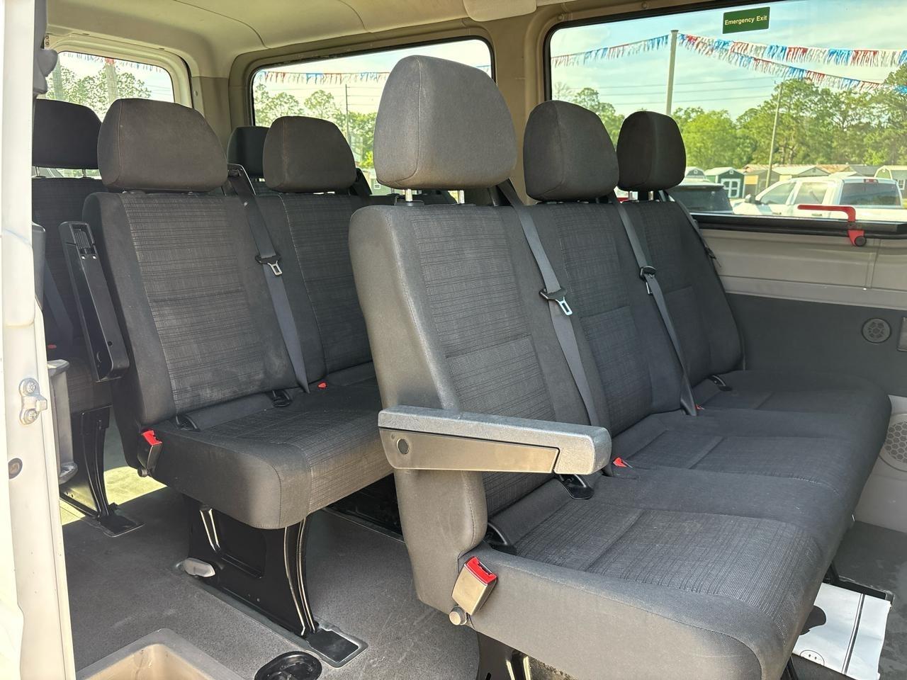 Mercedes-Benz Sprinter 2500 Passenger Van 144-in. WB 2016