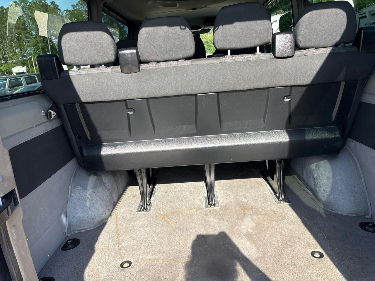 Mercedes-Benz Sprinter 2500 Passenger Van 144-in. WB 2016