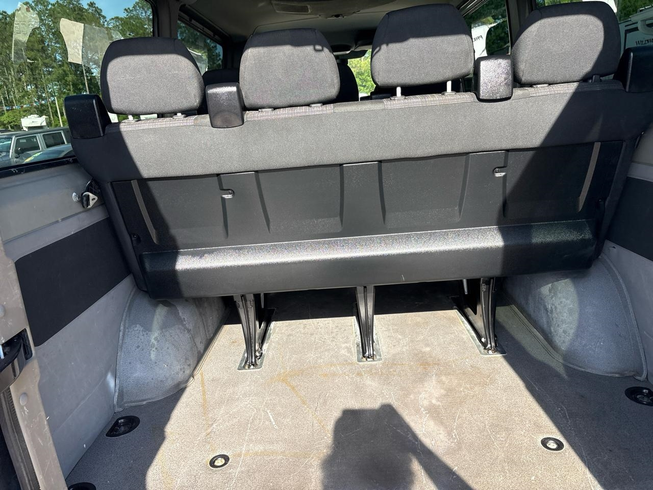 Mercedes-Benz Sprinter 2500 Passenger Van 144-in. WB 2016