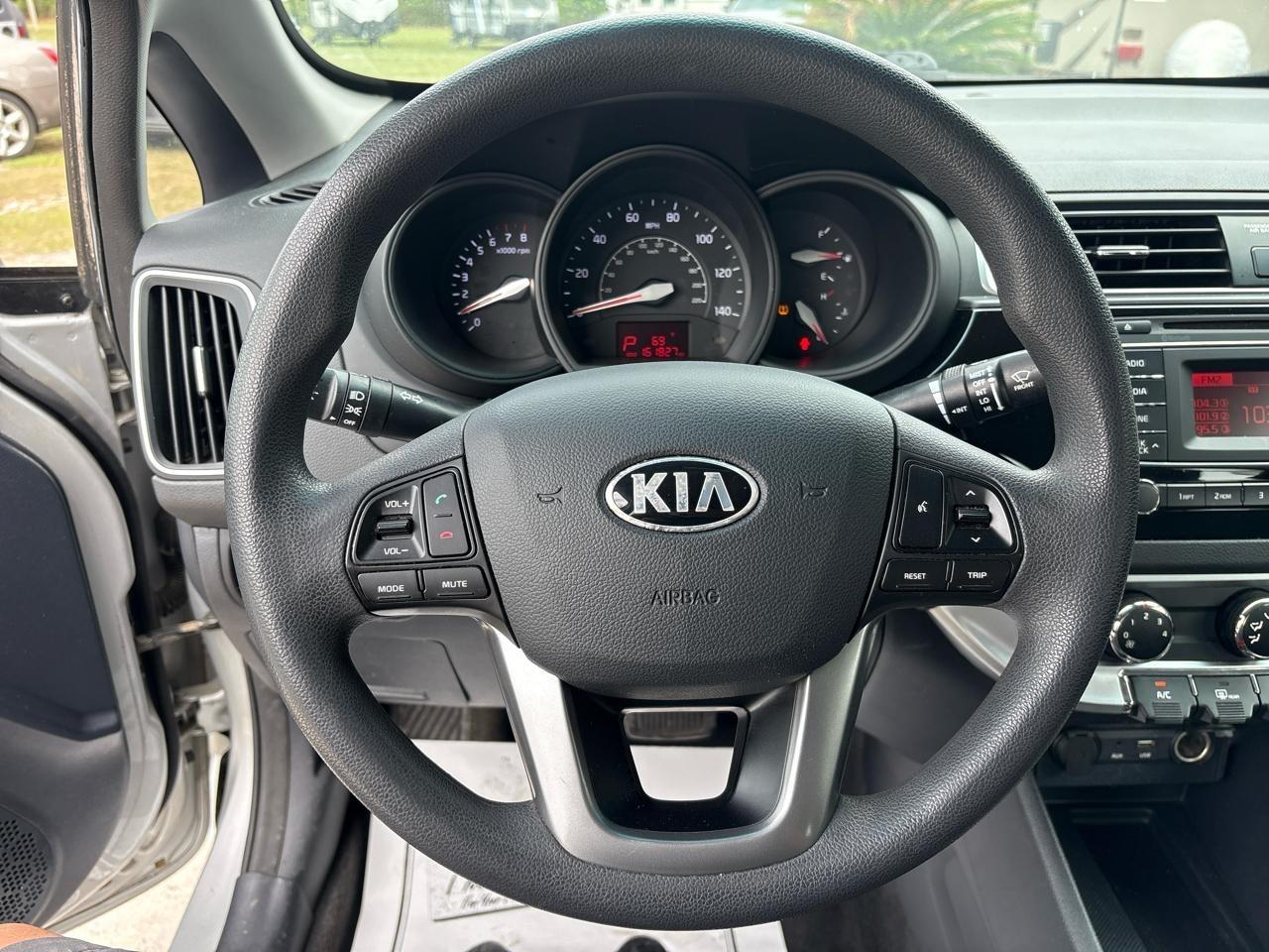 Kia Rio LX 6A 2017