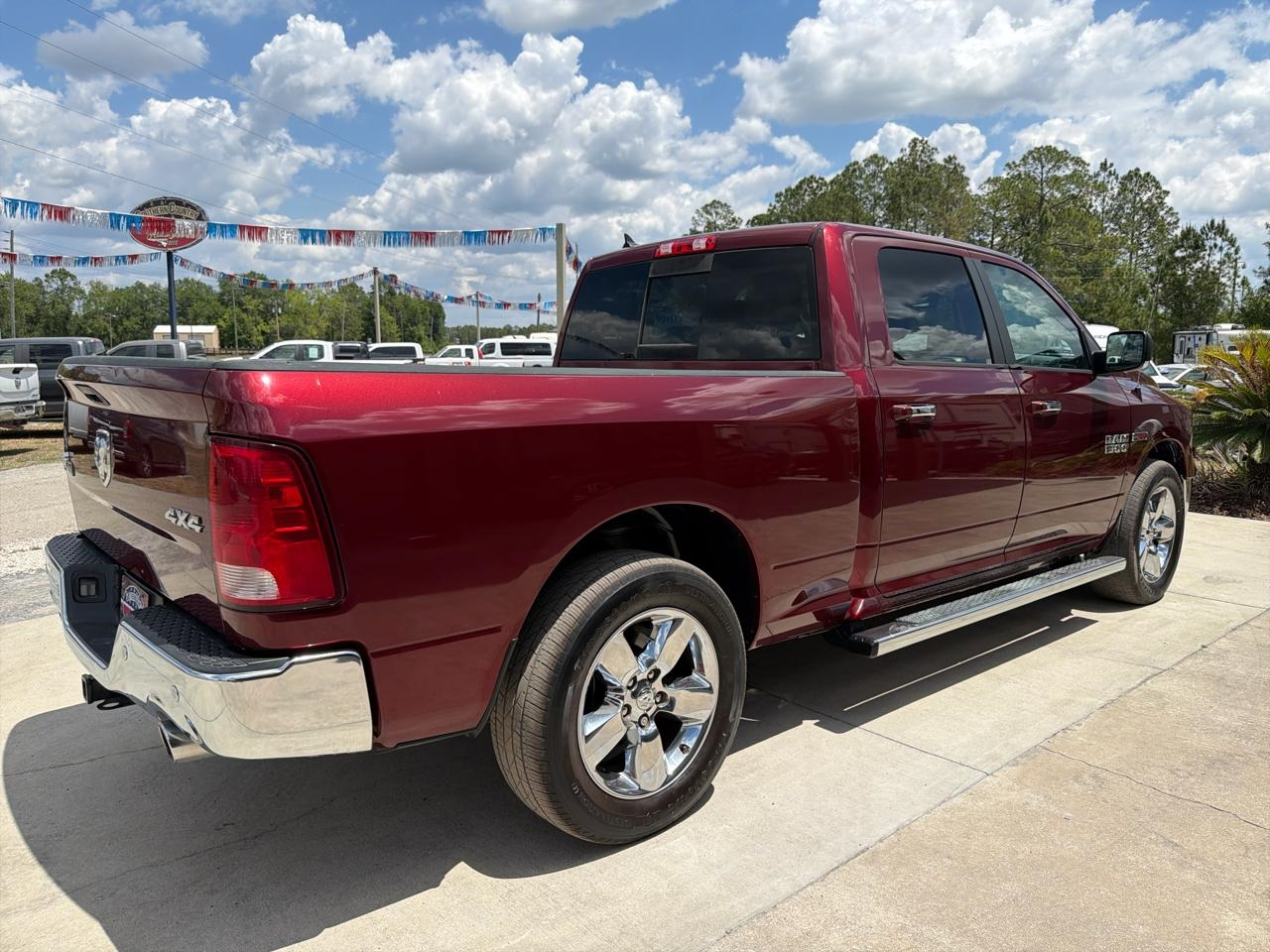 RAM 1500 SLT Crew Cab LWB 4WD 2016