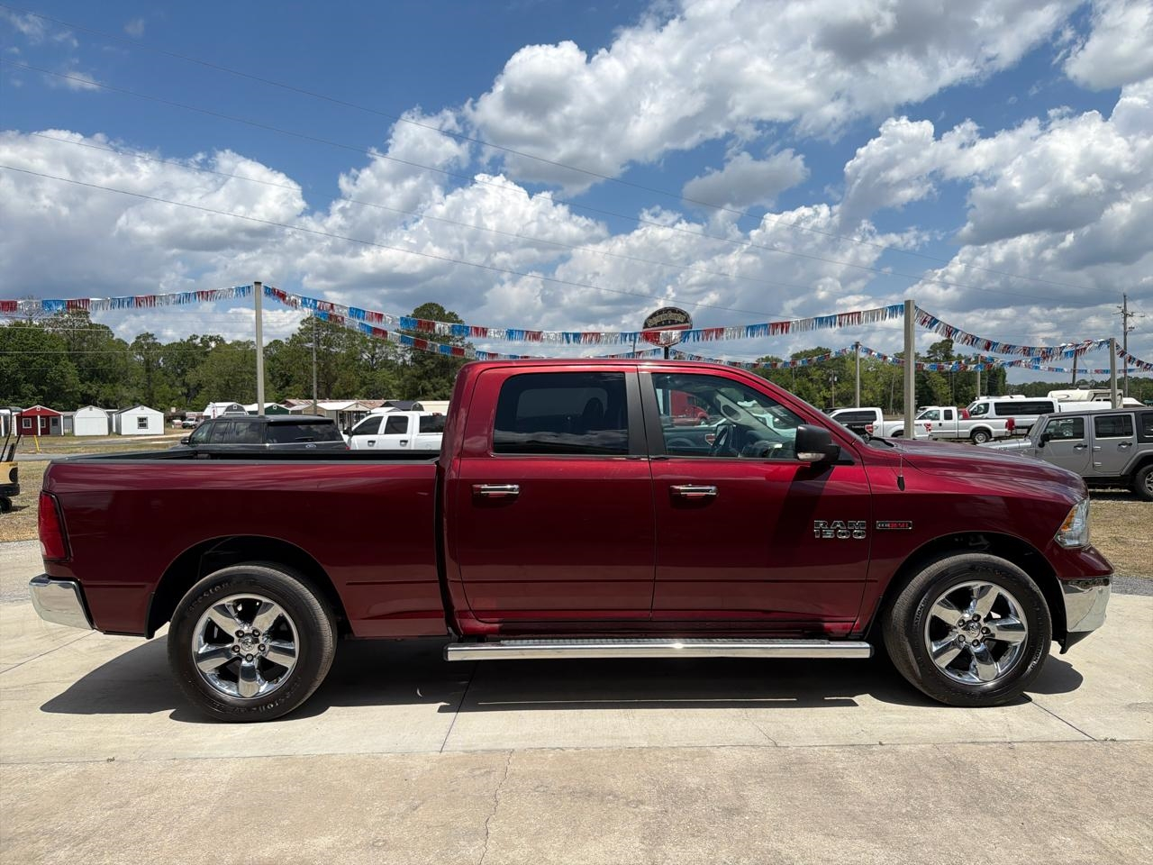 RAM 1500 SLT Crew Cab LWB 4WD 2016