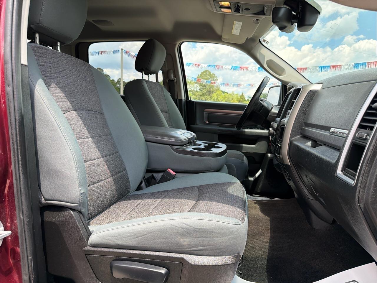 RAM 1500 SLT Crew Cab LWB 4WD 2016