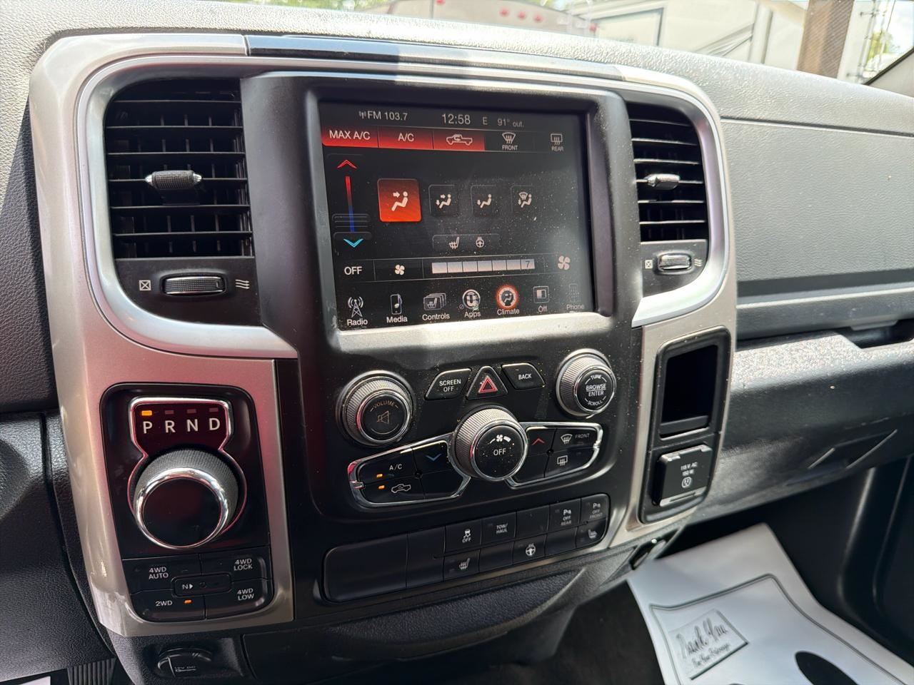 RAM 1500 SLT Crew Cab LWB 4WD 2016