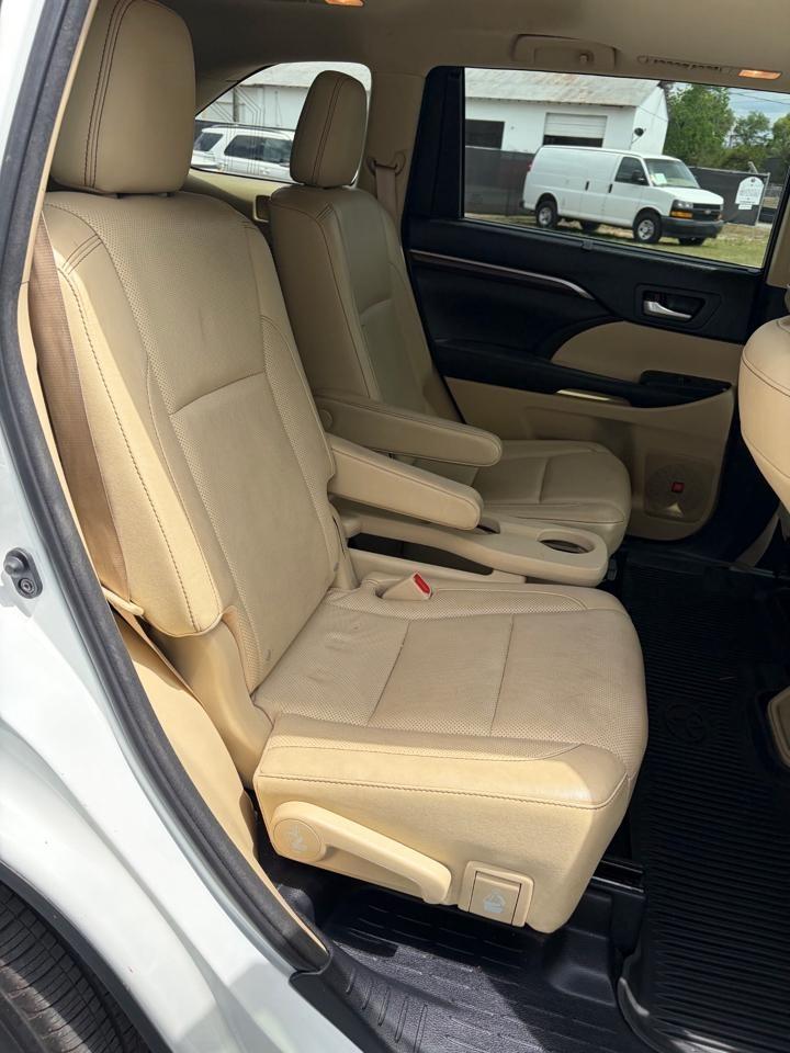 Toyota Highlander Limited AWD V6 2016