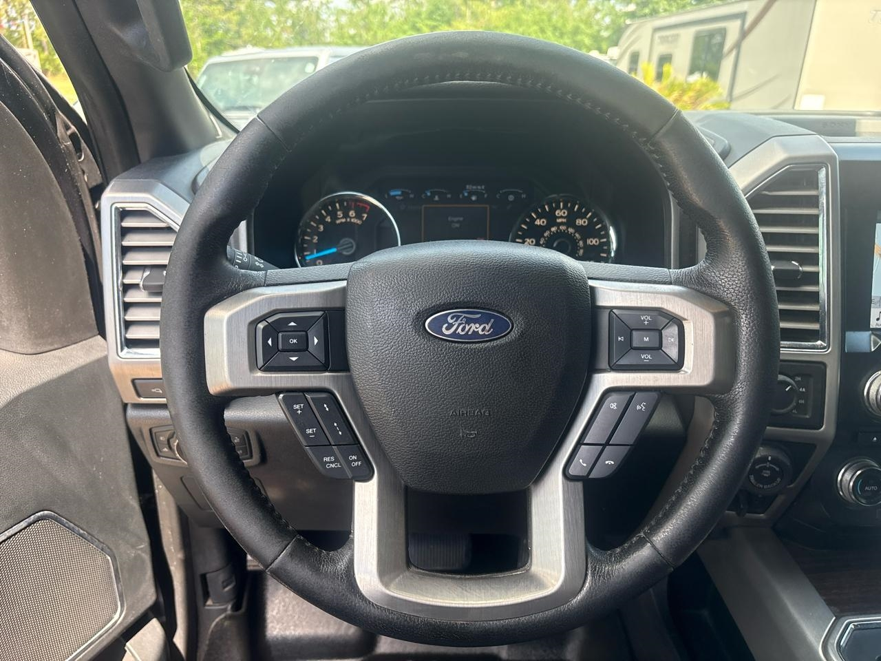 Ford F-150 Platinum SuperCrew 6.5-ft. Bed 4WD 2016