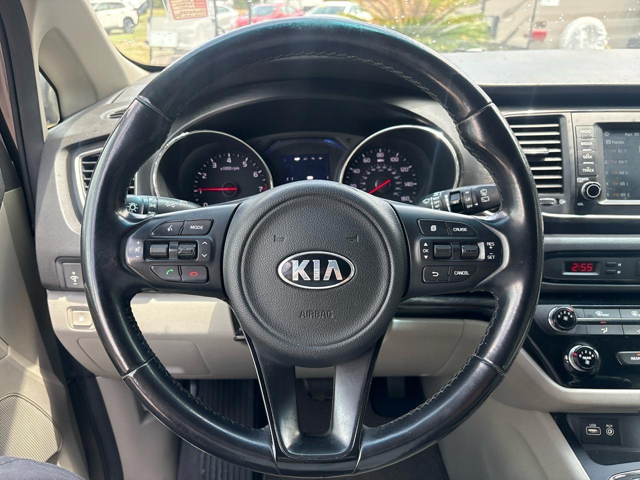 Kia Sedona LX 2017