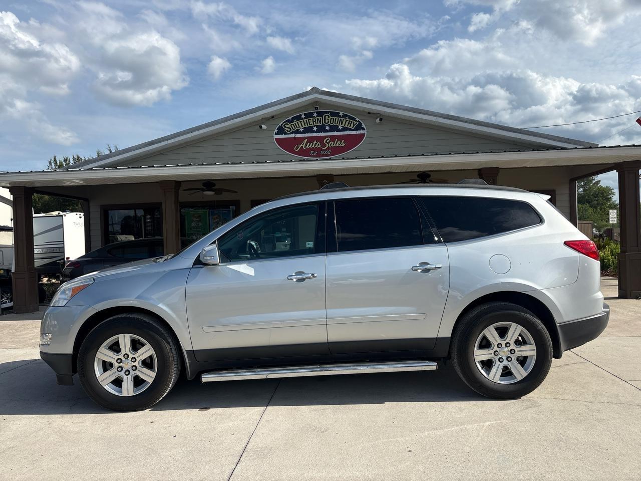 Chevrolet Traverse 2LT FWD 2011