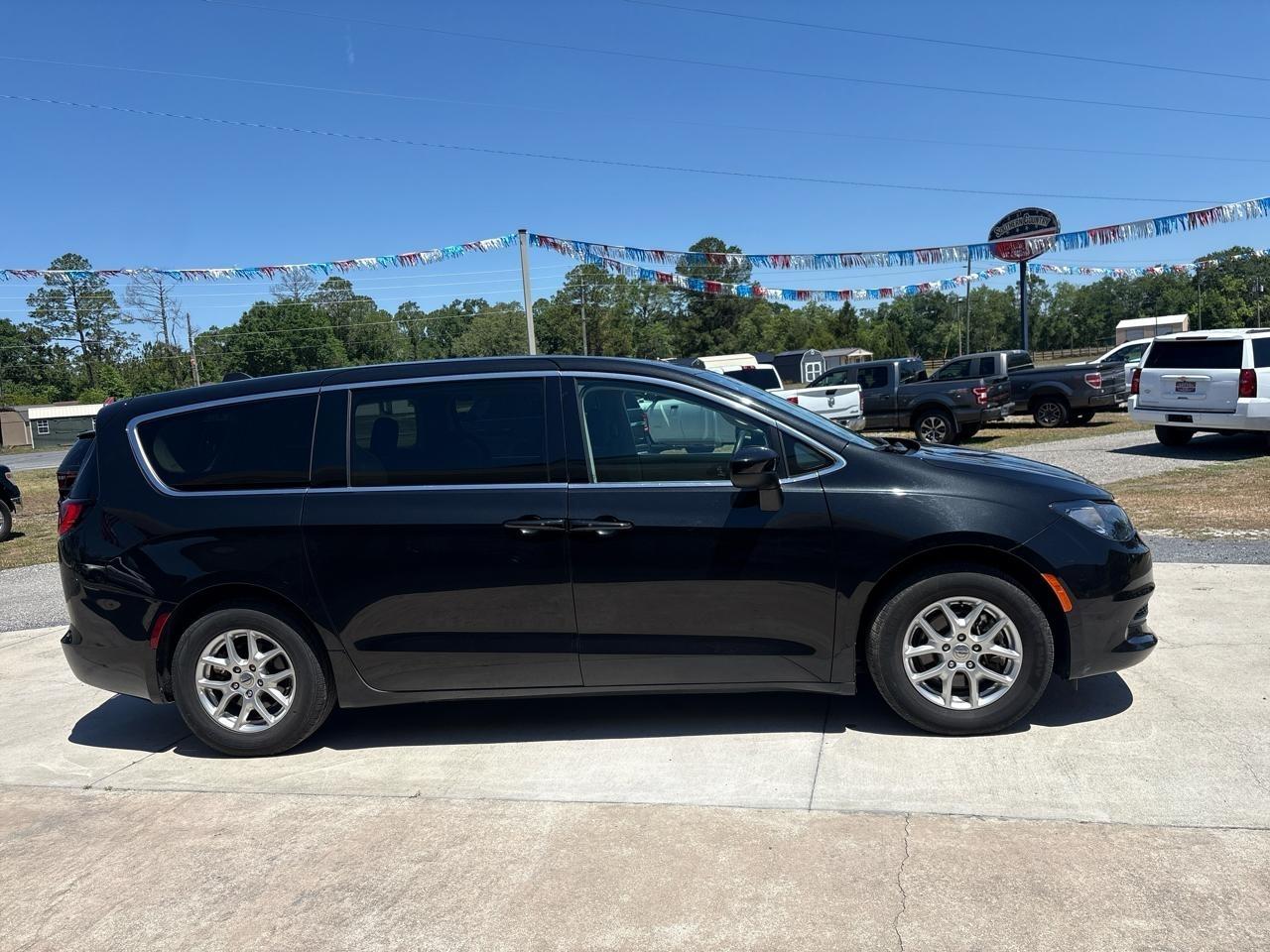 Chrysler Voyager LX 2023