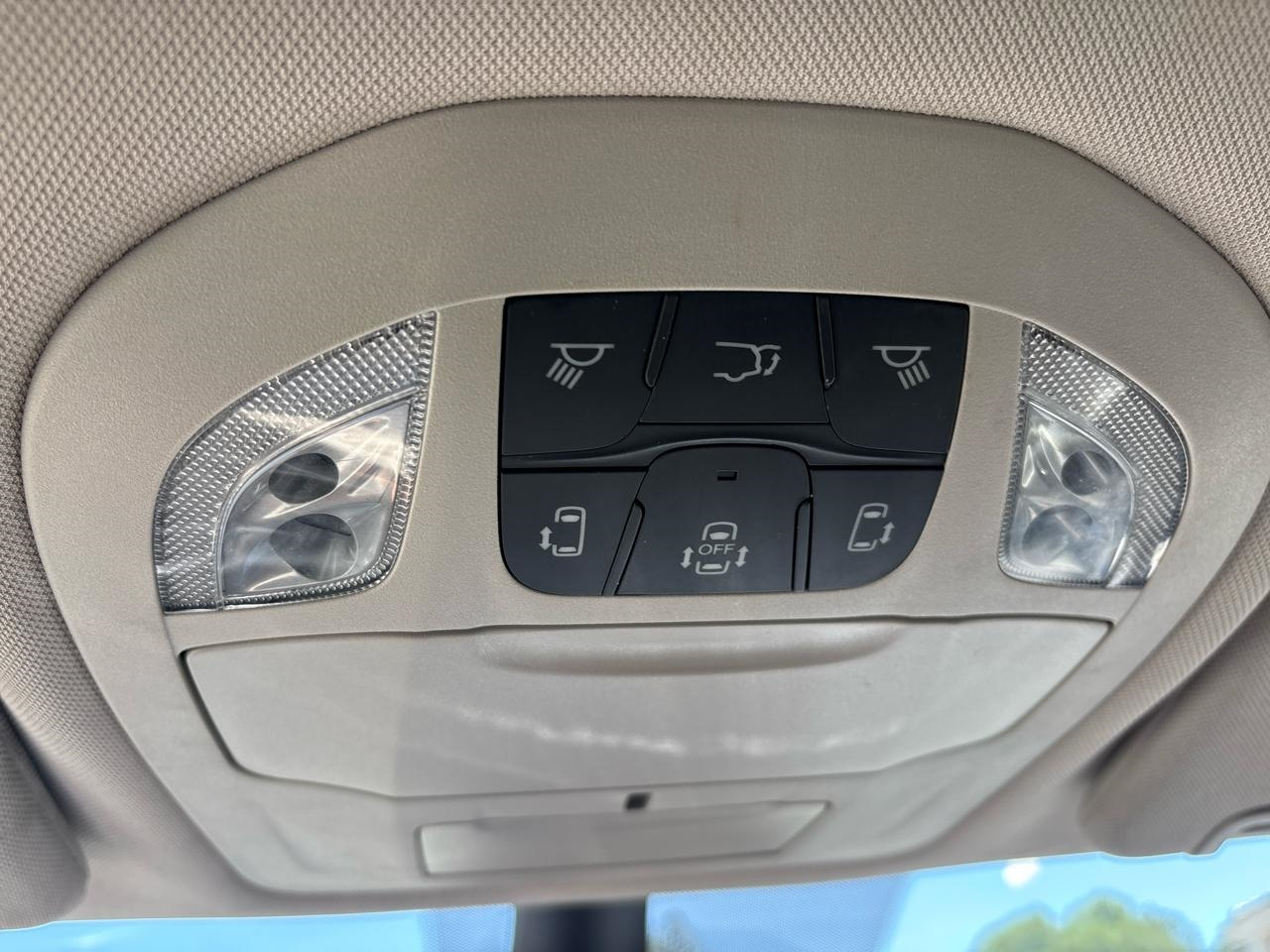 Chrysler Voyager LX 2023