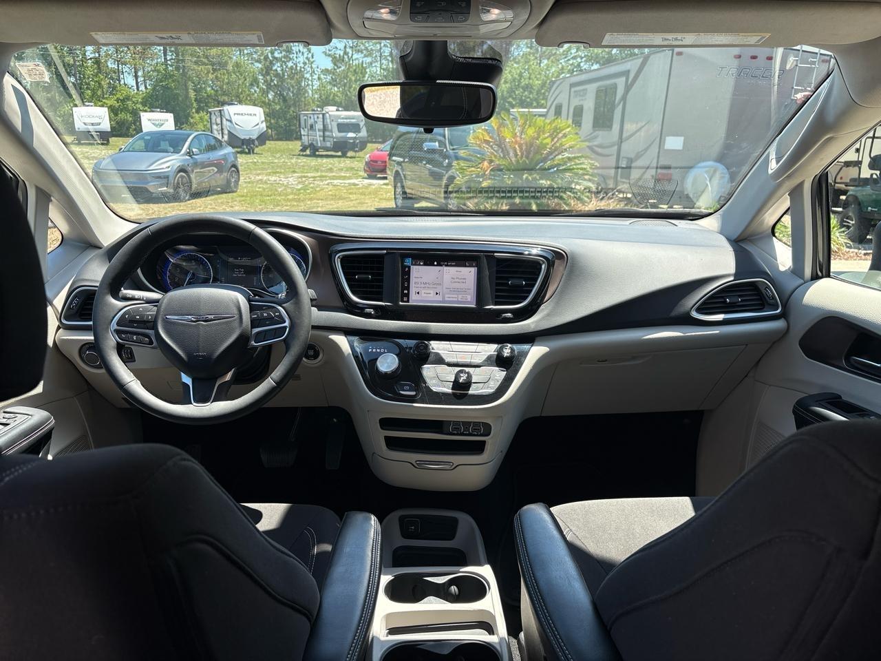 Chrysler Voyager LX 2023