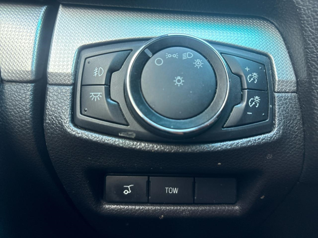 Ford Explorer XLT FWD 2014