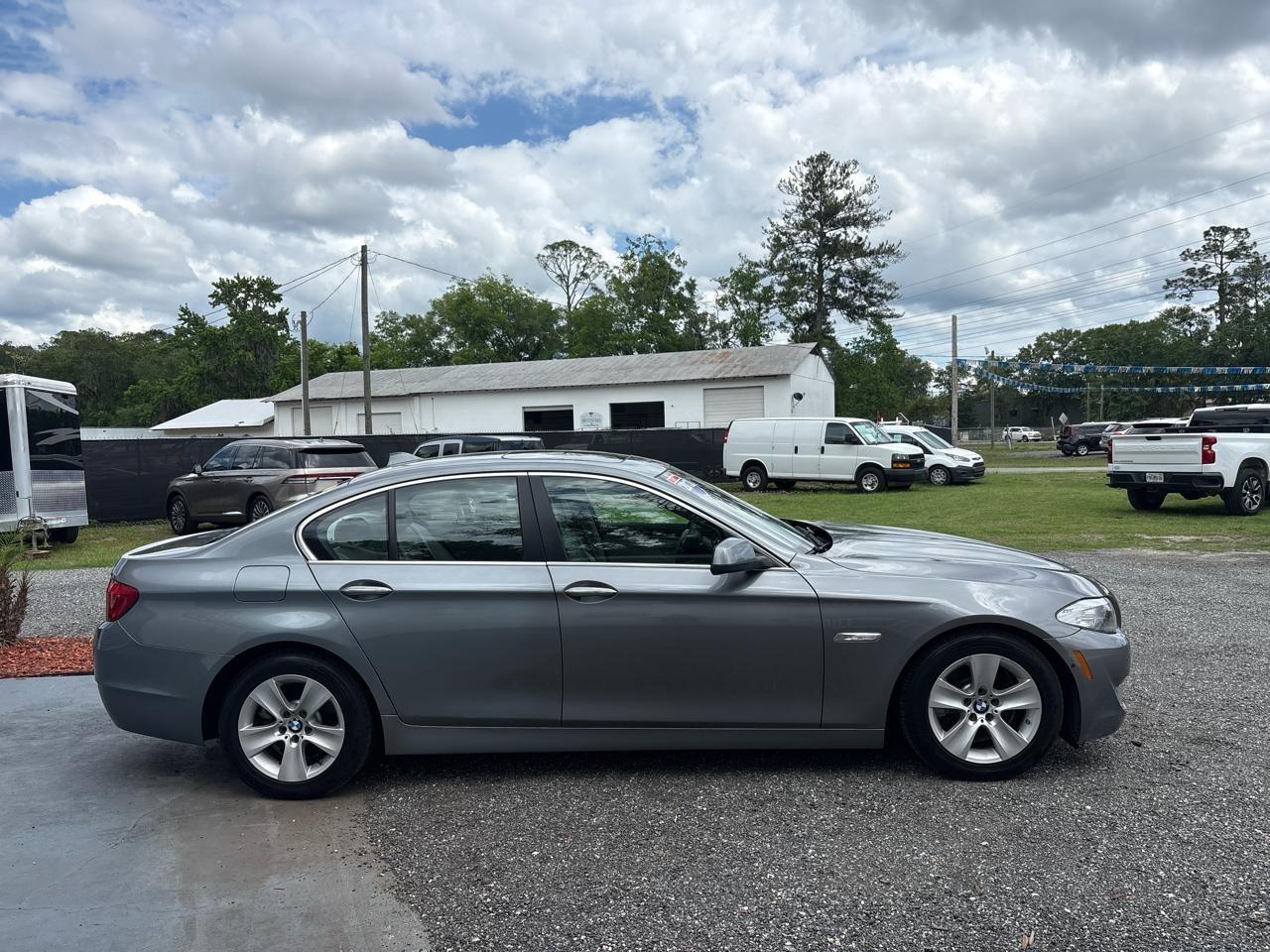BMW 5-Series 528i 2013