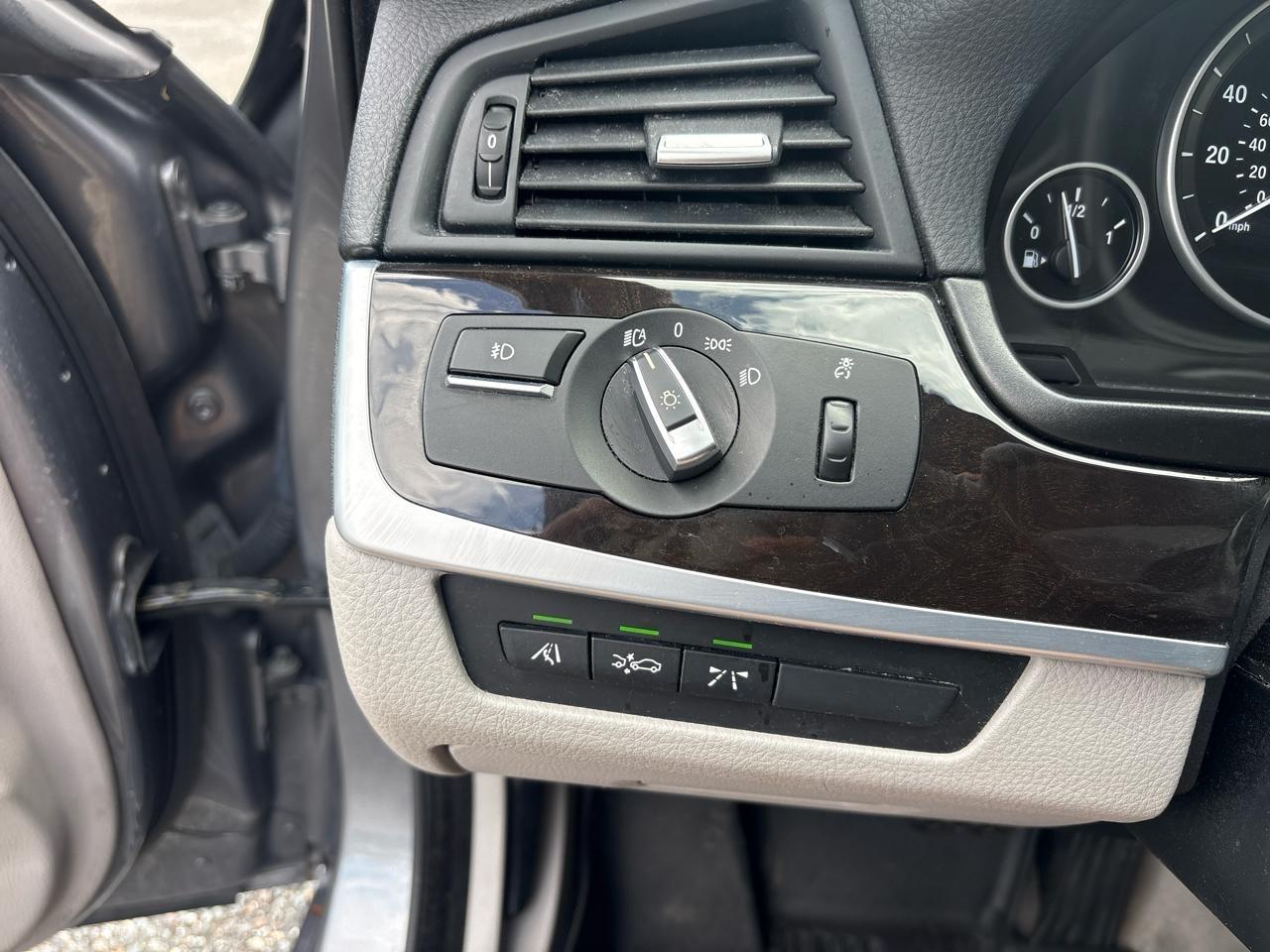 BMW 5-Series 528i 2013