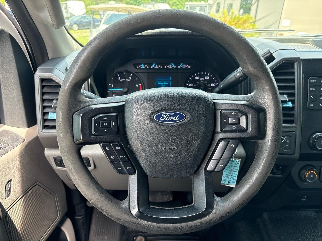 Ford F-250 SD XL Crew Cab 4WD 2020