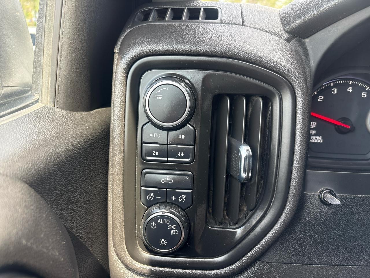 Chevrolet Silverado 1500 RST Crew Cab 2WD 2022