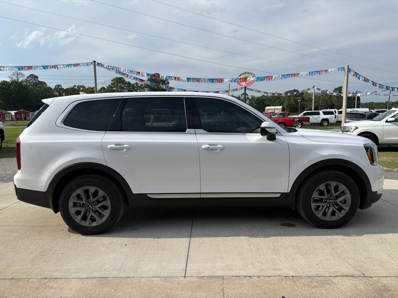 Kia Telluride LX 2025