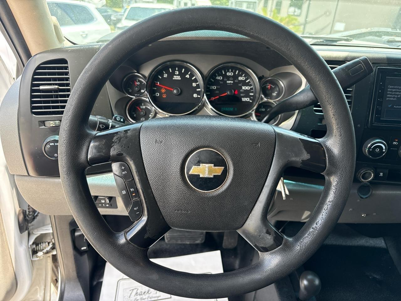 Chevrolet Silverado 2500HD Work Truck Ext. Cab 4WD 2011