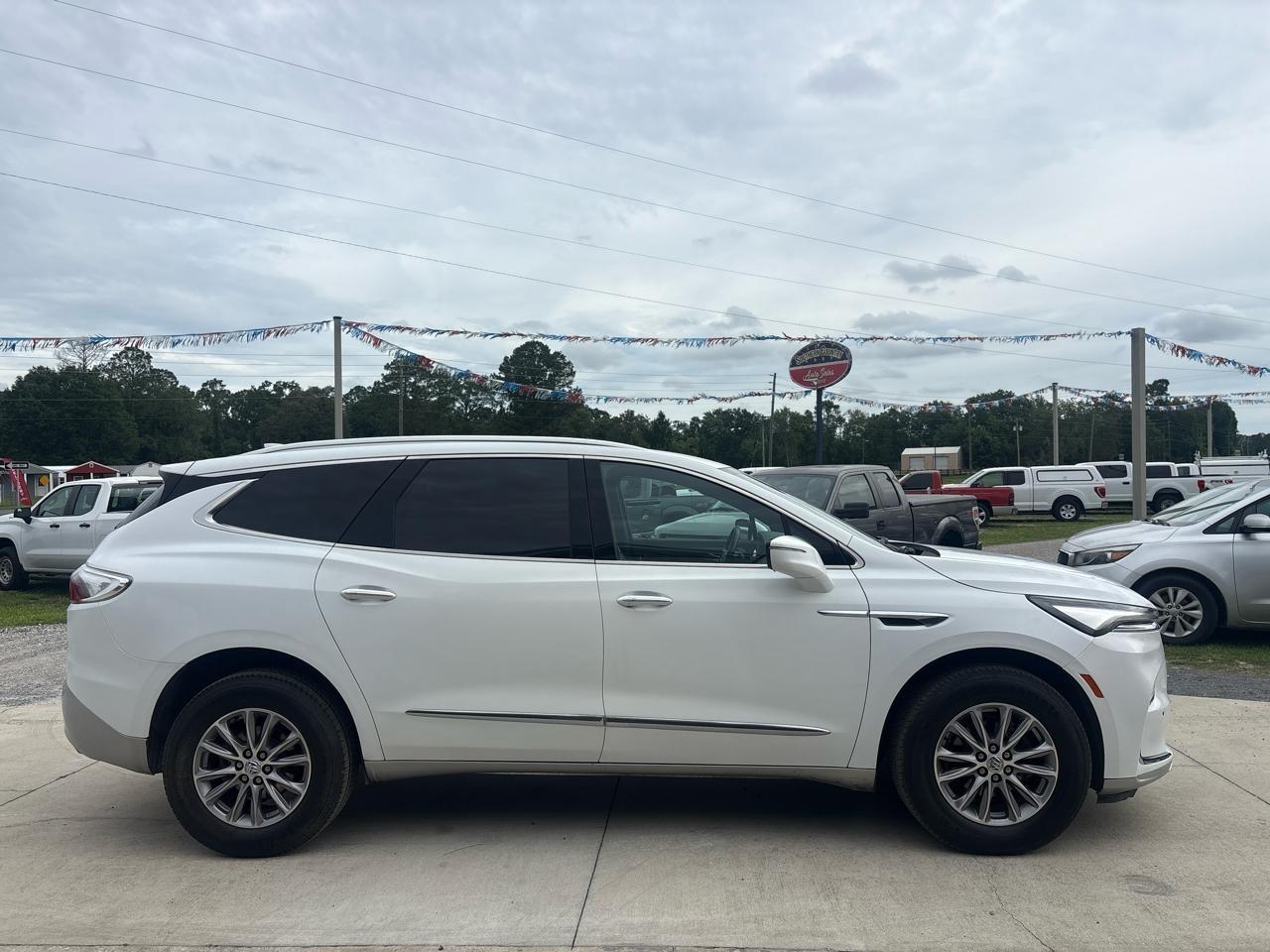 Buick Enclave Essence FWD 2023