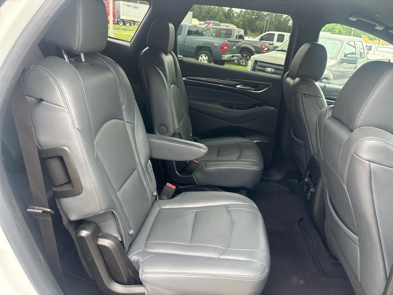 Buick Enclave Essence FWD 2023
