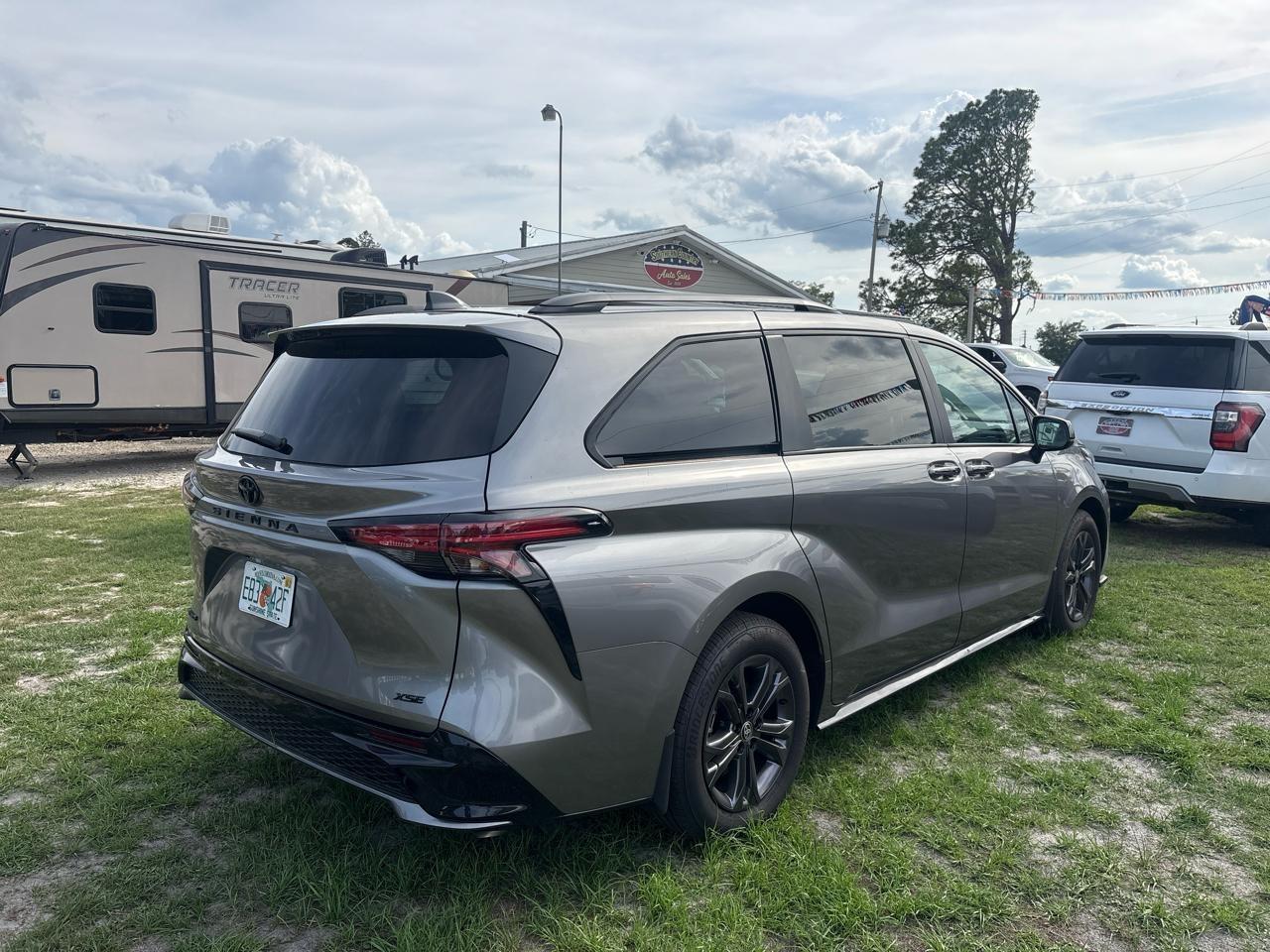 Toyota Sienna XSE 7-Passenger AWD 2026