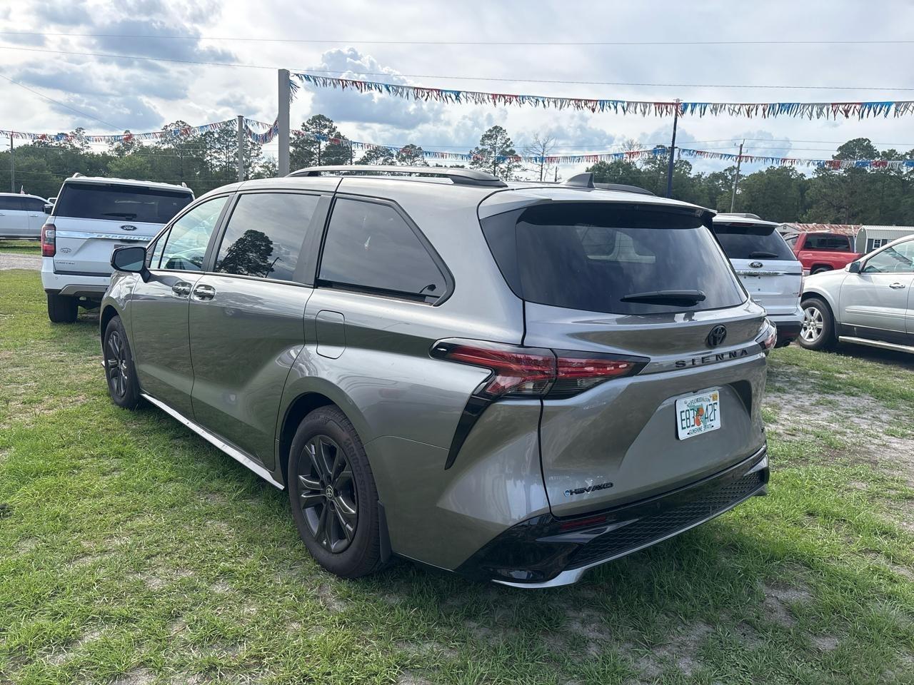 Toyota Sienna XSE 7-Passenger AWD 2026