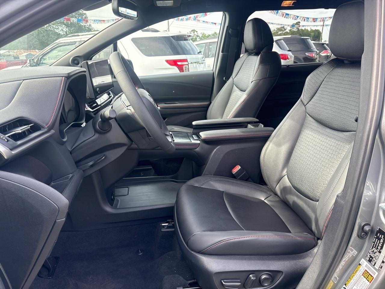 Toyota Sienna XSE 7-Passenger AWD 2026
