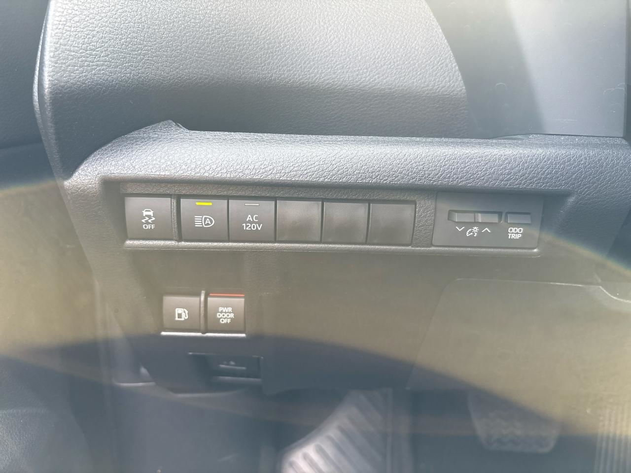 Toyota Sienna XSE 7-Passenger AWD 2026