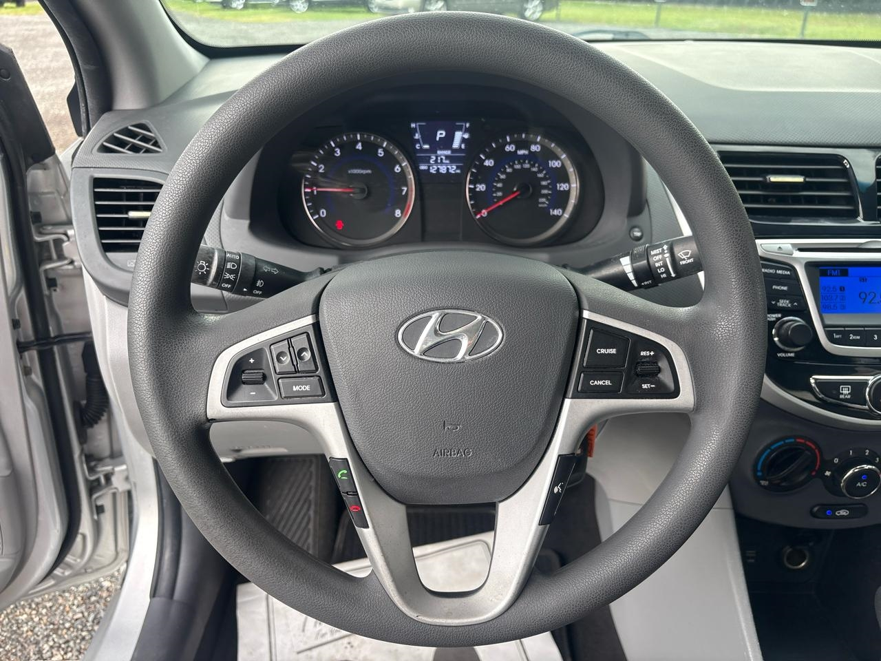 Hyundai Accent GLS 4-Door 2014