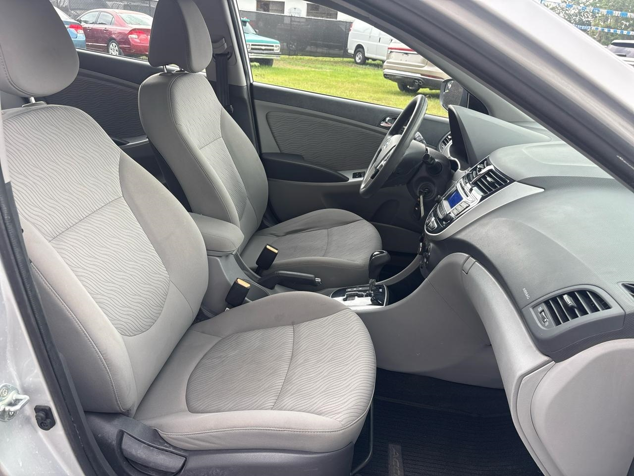 Hyundai Accent GLS 4-Door 2014