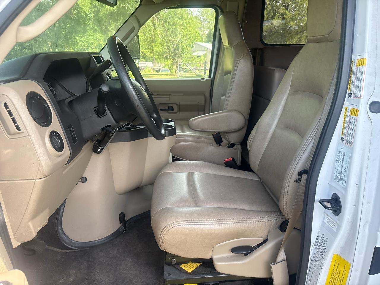 Ford Econoline E450 2016
