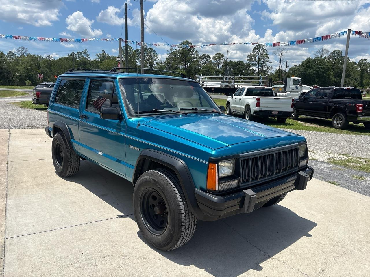 Jeep Cherokee SE 2-Door 2WD 1994