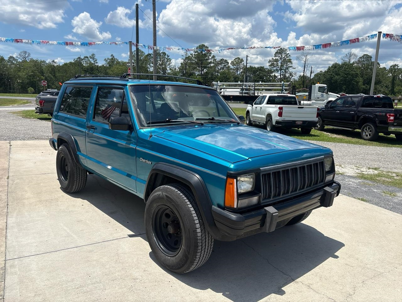 Jeep Cherokee SE 2-Door 2WD 1994