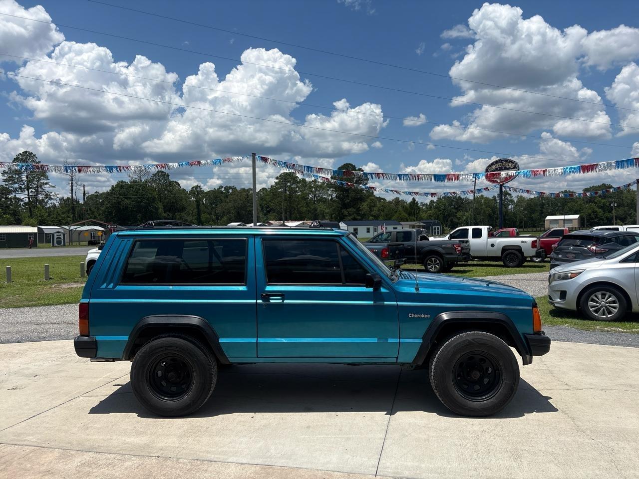 Jeep Cherokee SE 2-Door 2WD 1994