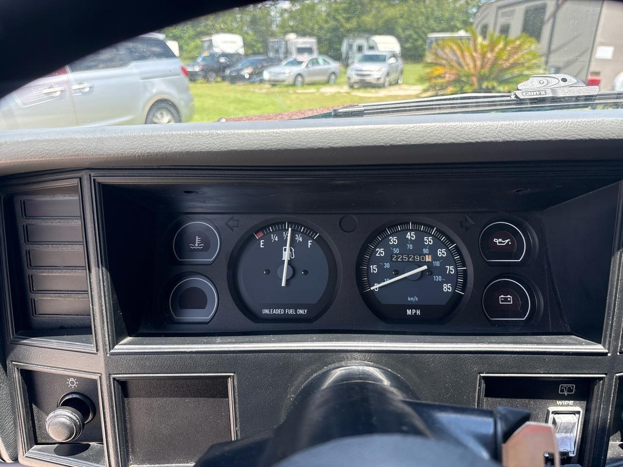 Jeep Cherokee SE 2-Door 2WD 1994