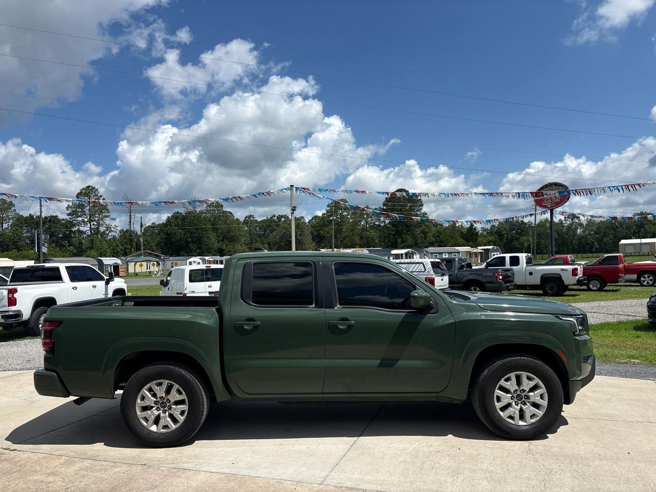 Nissan Frontier SV Crew Cab 2WD 2023