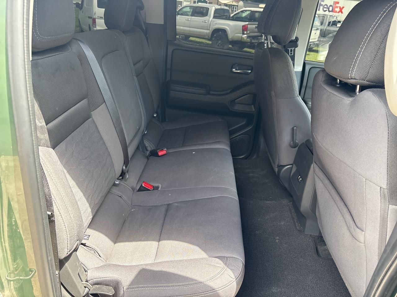 Nissan Frontier SV Crew Cab 2WD 2023