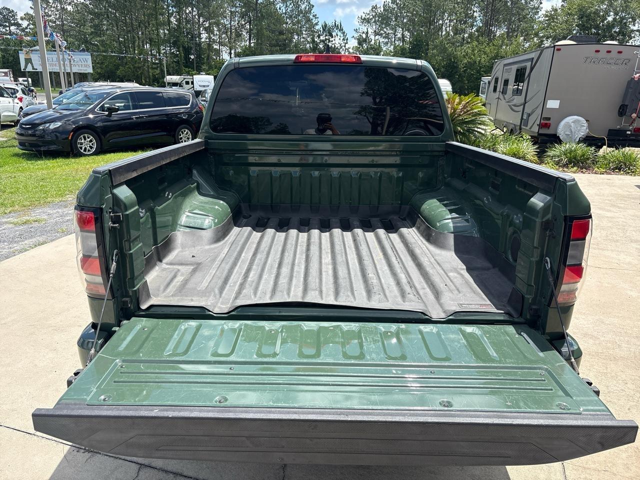 Nissan Frontier SV Crew Cab 2WD 2023