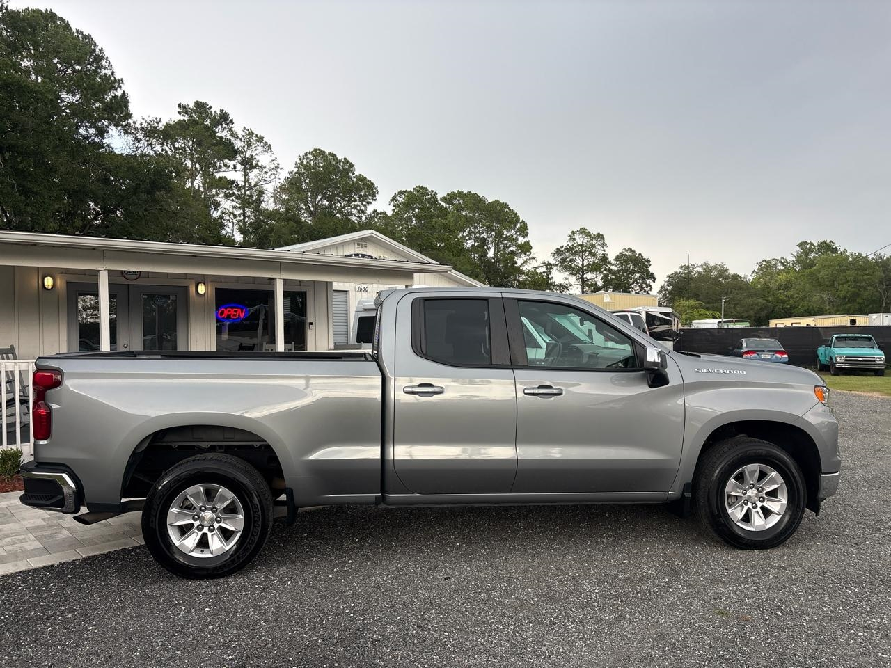 Chevrolet Silverado 1500 LT Double Cab 2WD 2024