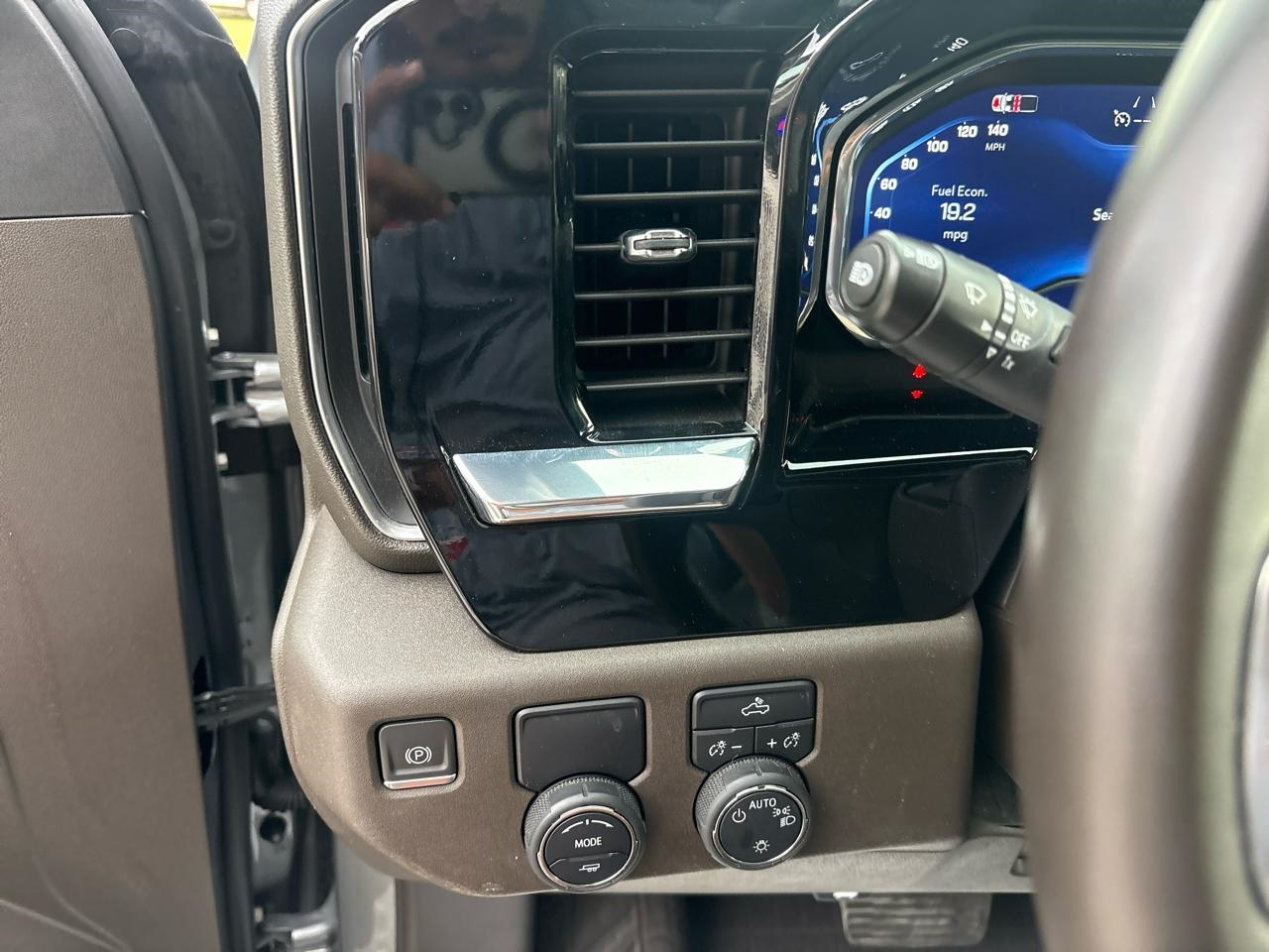 Chevrolet Silverado 1500 LT Double Cab 2WD 2024