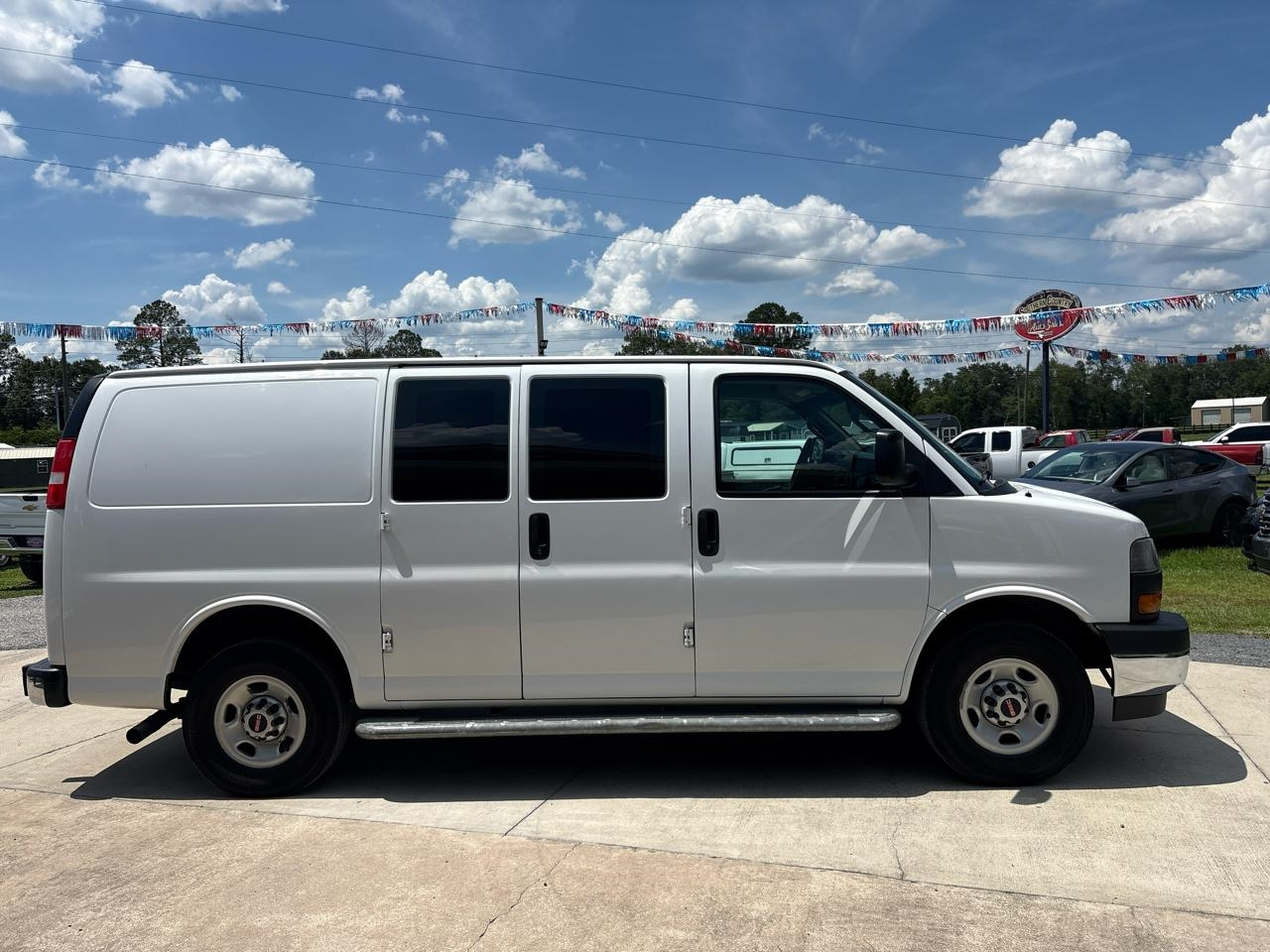 GMC Savana G2500 Cargo 2021