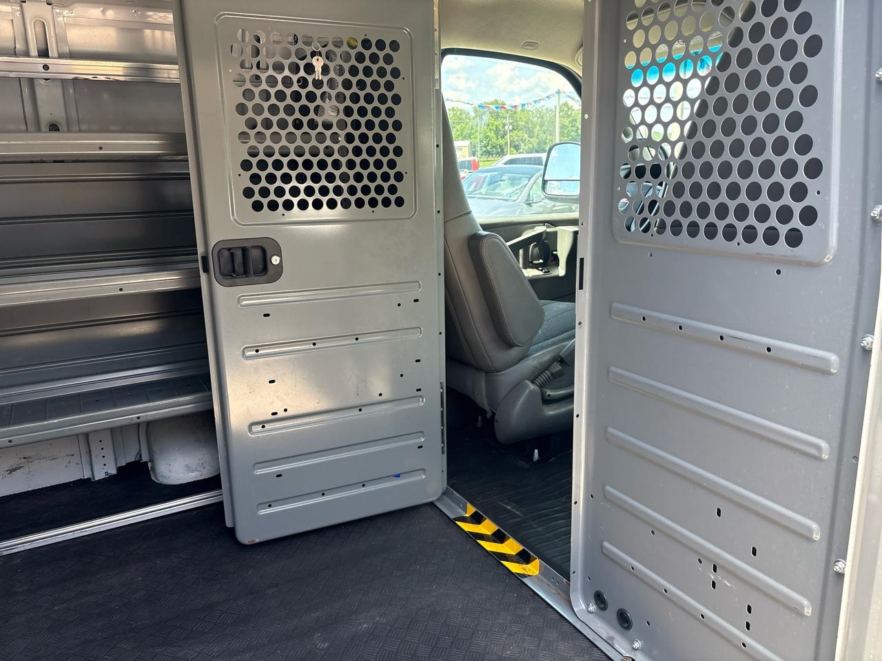 GMC Savana G2500 Cargo 2021