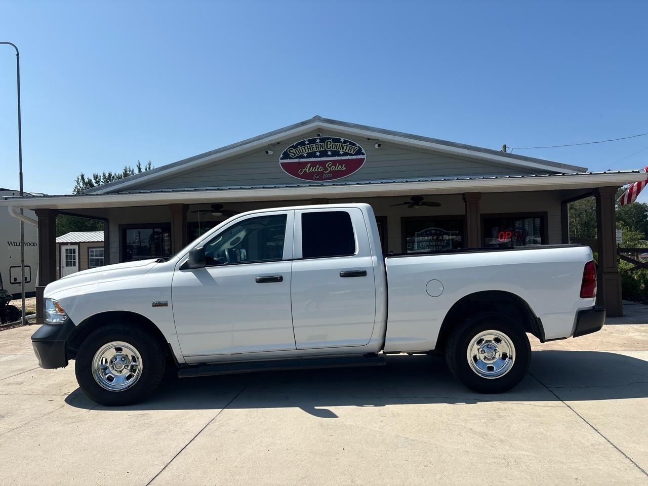 RAM 1500 Classic Tradesman Quad Cab 4WD 2024