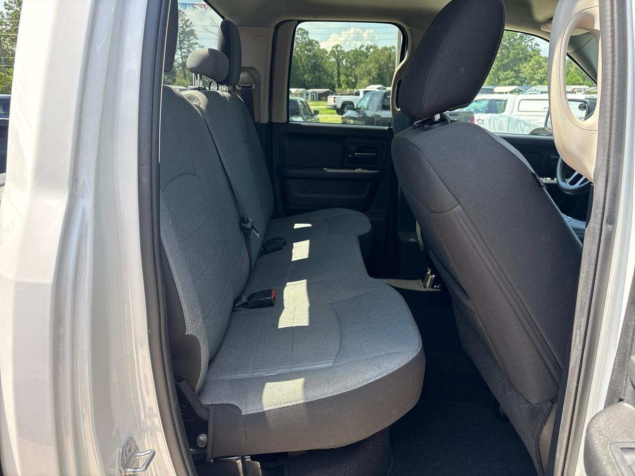 RAM 1500 Classic Tradesman Quad Cab 4WD 2024