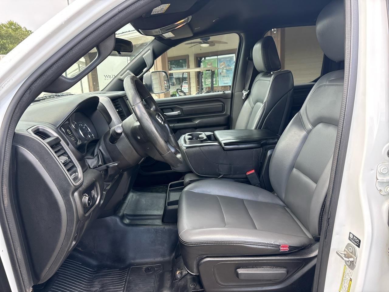 RAM 1500 Tradesman Quad Cab 2WD 2023
