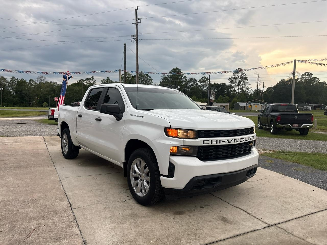 Chevrolet Silverado 1500 Custom Crew Cab Long Box 2WD 2020